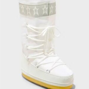 Women's Buffy Winter Boots - Wild Fable Size 9